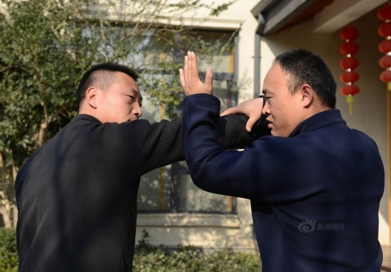 马云贴身保镖曝光 8岁习武擅长一招制敌(组图