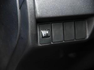  ɶ 2014 1.5L LX CVT