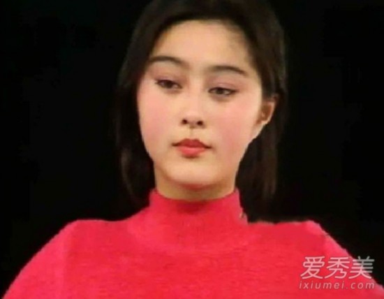 范冰冰出道前圆脸旧照曝光 被疑整容(图)