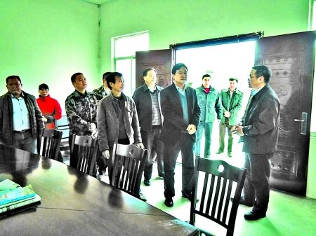 右江区:扎实开展党的群众路线教育实践活动 构