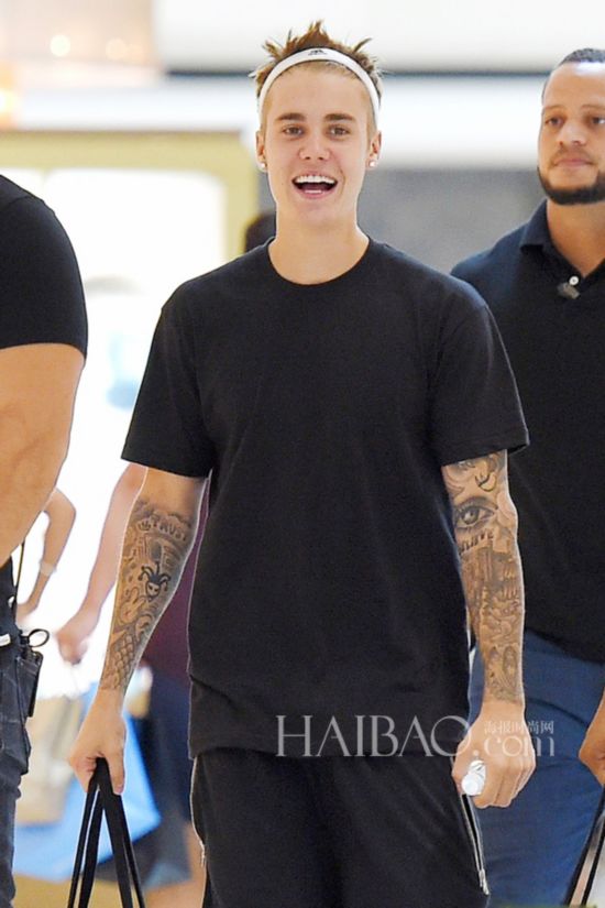ʵʰ1014գ˹͡Ȳ (Justin Bieber) ͷıȸĹBԺڵ·ԽԽԶ