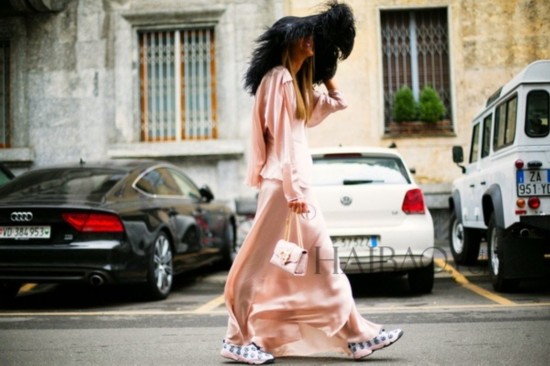 ȡ塤(Anna Dello Russo) ϰ (Dior) Fusion Sneakerϵ˶Ь