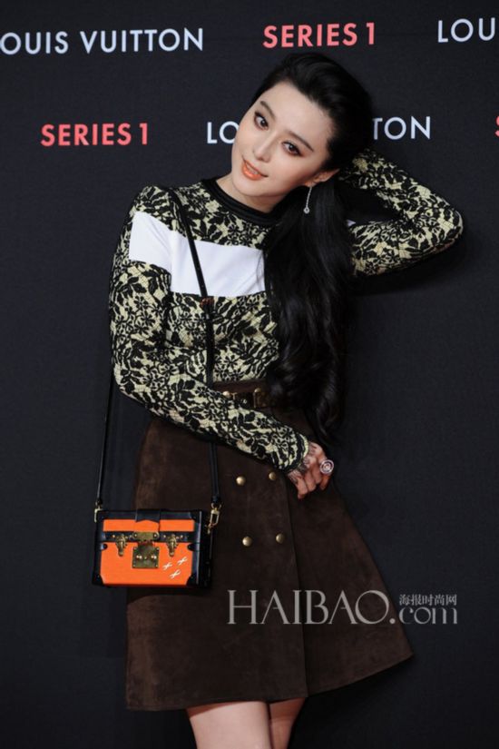 ���������ࡰLouis Vuitton Series1���֮Լ�����չ�Ϻ�վ