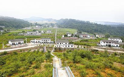 四川社会扶贫加速度 120余万贫困人口精准迈过