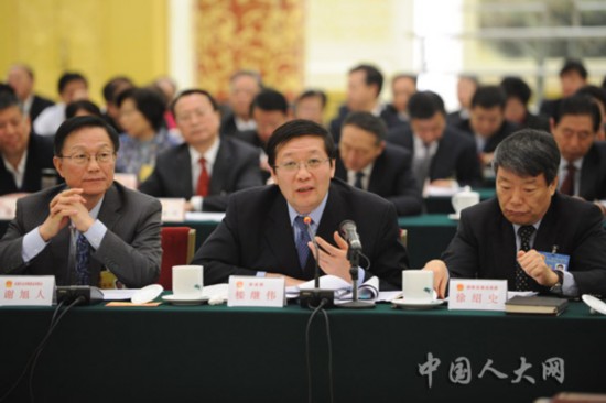 财政部部长楼继伟回答问题