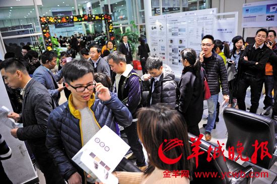 深圳限牌前购买车辆4日起公证 车商挤爆备案厅