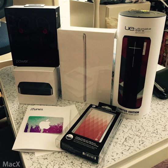 苹果福袋在日本开卖 1860元可获ipad和Apple