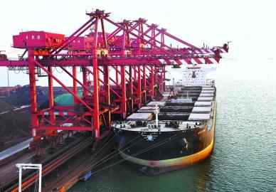 2014年日照市港口货物吞吐量完成3.53亿吨