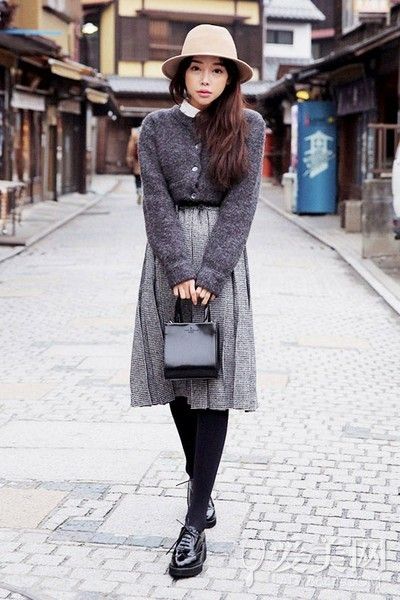 温暖慵懒就选它 <em>毛衣开衫</em>超百搭- Micro Readi