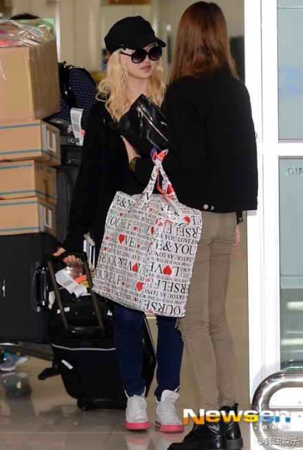 鹿晗吴亦凡林允儿崔始源 韩星最新街拍谁更潮