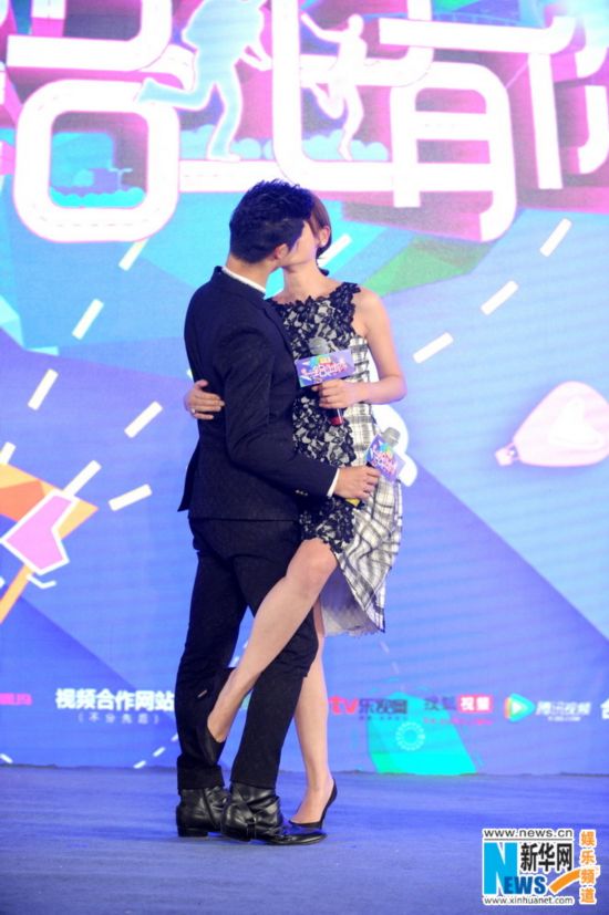 明星夫妻秀热吻 何洁自曝差点离婚田亮逗翻叶一茜