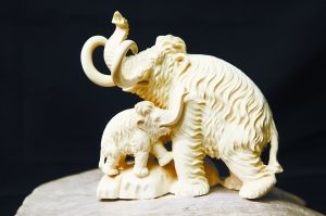 刀尖上舞蹈的猛犸象牙收藏