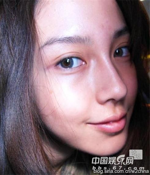 AngelaBaby旧照被扒 唇厚嘴大还龅牙(组图)