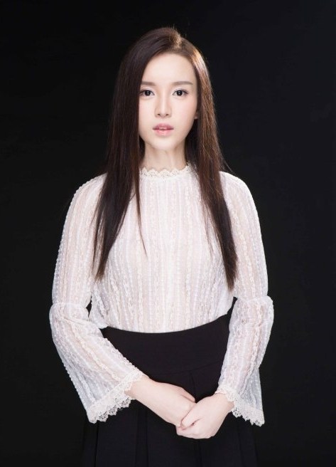 杨坤新女友鲁筱冉照片曝光 酷似Angelababy