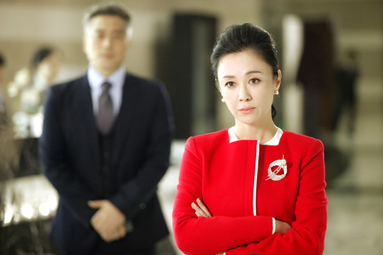 《只因单身在一起》热播 傅艺伟变身霸道女总裁