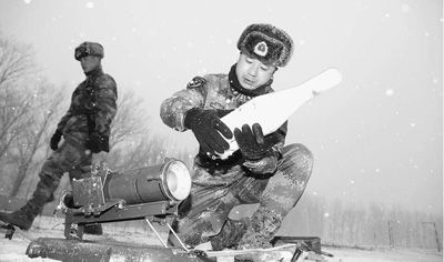 解放軍士官長待遇大幅提升 營級配獨立辦公室
