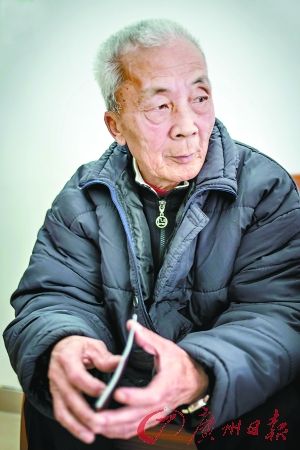 广州:儿带走户口簿 老父成黑户无奈流浪街头1