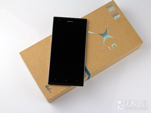 999元藍寶石屏幕 德賽魔鏡X5手機發布 