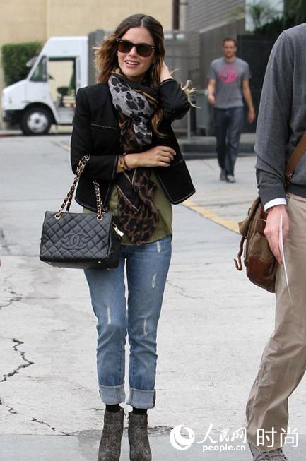 没点儿豹纹怎么行 热辣燃烧整个冬