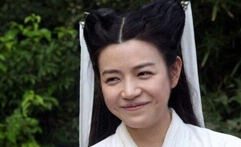 陈妍希代言小笼包 网友:包子脸就这么任性!(组