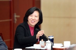 常州市政协委员讨论审议政协常委工作报告和提