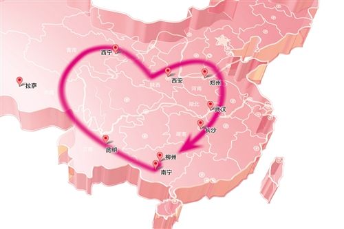 决定推她的轮椅车,一起走遍全国,在中国地图上画出一个巨大的心形