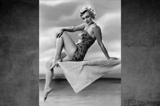 秘女性内衣的百年变迁史 纽约男或发明<em>胸罩</em>(