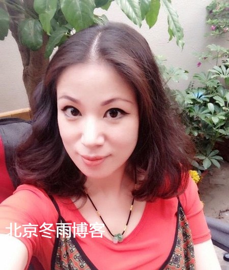 姜昆爱徒周炜警花老婆及可爱儿子近照曝光