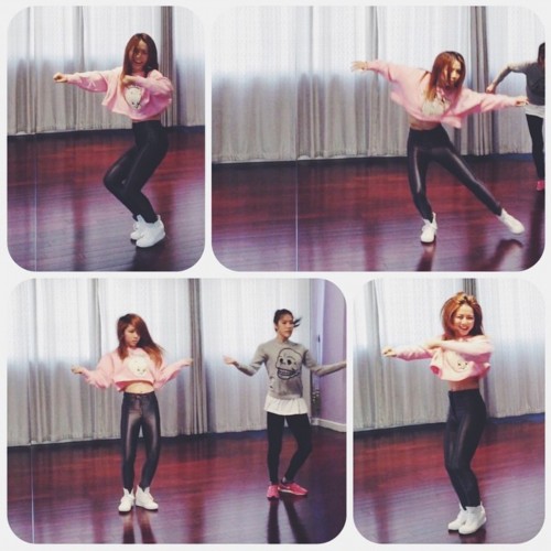 邓紫棋健身照曝光 著<em>背心短裤</em>秀马甲线--湖北频