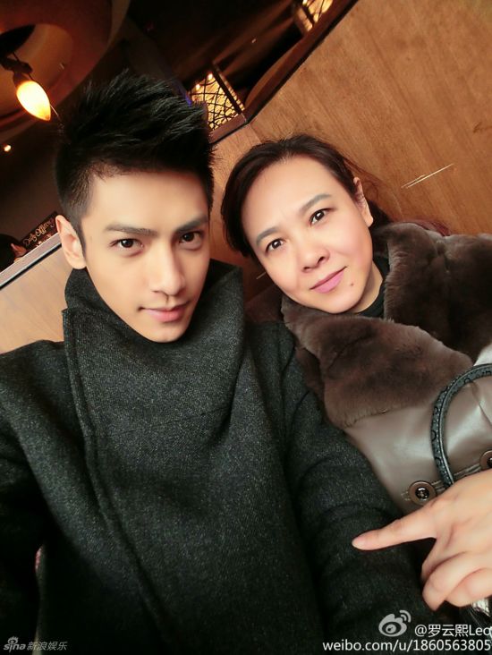 揭《何以笙箫默》何以琛赵默笙学生照--人民网