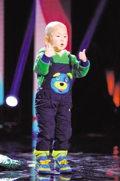 4岁男孩获羊年春晚彩排邀请函(图)