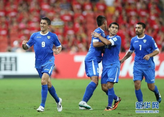 中国男足vs乌兹别克斯坦 2-1逆转出线(比赛集锦
