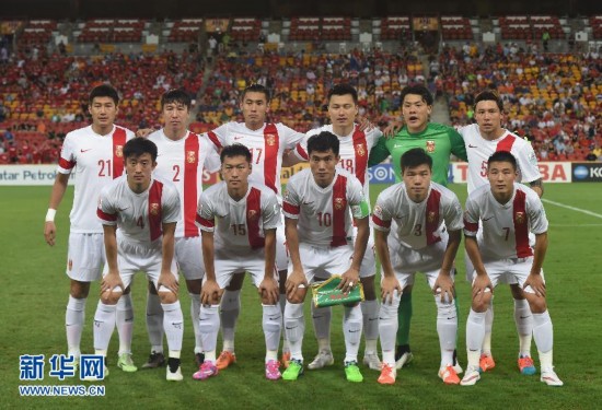 亚洲杯:中国队对阵乌兹别克斯坦队