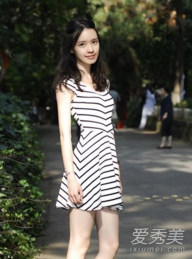 校园奶茶美女排行_组图 网络蹿红的南外校花奶茶mm(2)_中国排行网