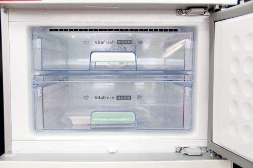 保鲜冷冻皆出色 博世冰箱KKF25526TI