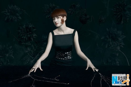 灰姑娘 大片 用生命拍摄 蜥蜴蛇蜘蛛吓坏美女