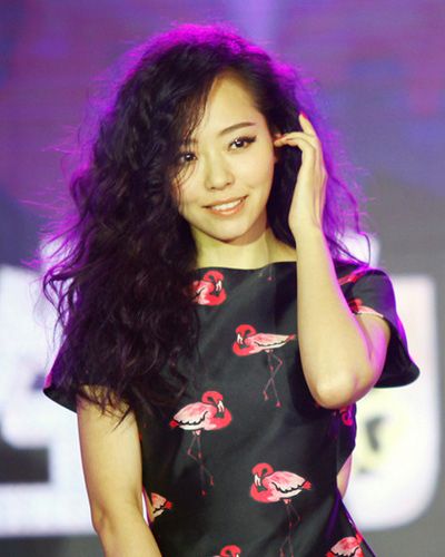 张靓颖登《我是歌手3》 <em>发型</em>远胜<em>超女</em>时期--辽