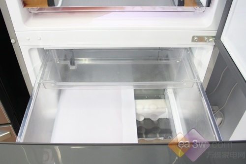 成就品质生活 卡萨帝意式三门冰箱推荐