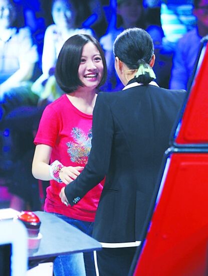 那英曾鼓励姚贝娜要坚持 盘点命比纸薄女星