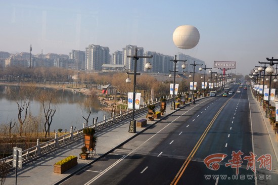 西安曲江观光轻轨开始试运行 票价拟定为80元