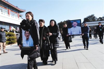 千人送别布鞋院士李小文 同事憾失去 支撑人物