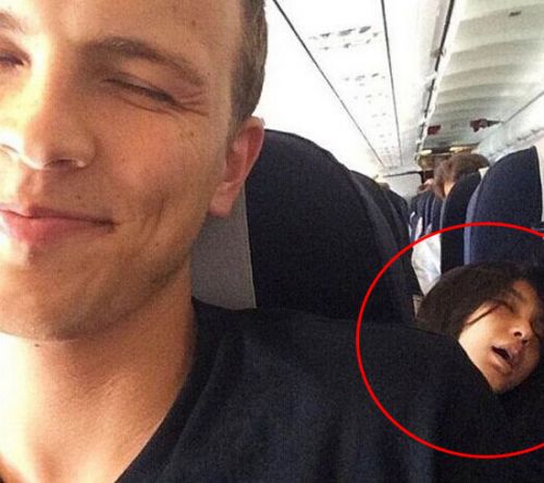 Angelababy黄晓明范冰冰 明星一睡觉瞬间变路