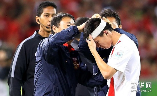 亚洲杯:中国男足vs朝鲜三战全胜晋级(比赛集锦