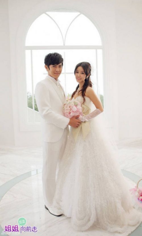 昆凌婚纱图片_昆凌图片唯美婚纱图片(2)