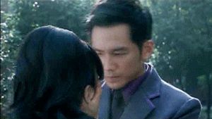 看钟汉良式强吻锁定《何以笙箫默》 唐嫣发型