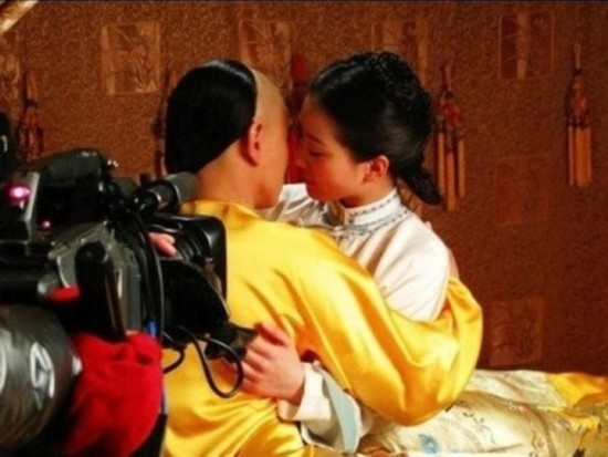 吴奇隆最快年底办婚宴 经纪人否认奉子成婚