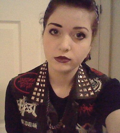 什么是行尸综合症?美国17岁少女白天睡觉晚上