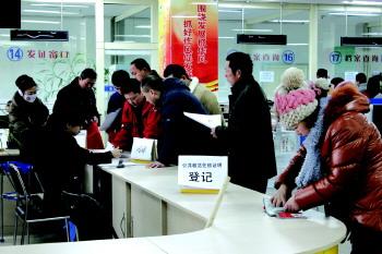 泰安公共租赁房申报火热 每天四五百人开无房