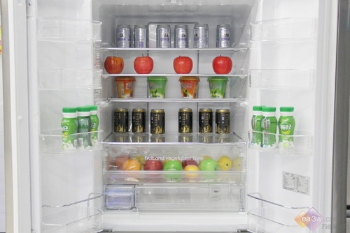 生活随我而变 海尔六门冰箱卖场热销