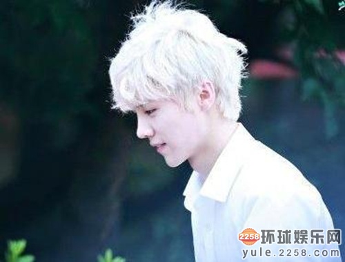 李易峰鹿晗陈柏霖 20位男星穿白衬衣谁最帅